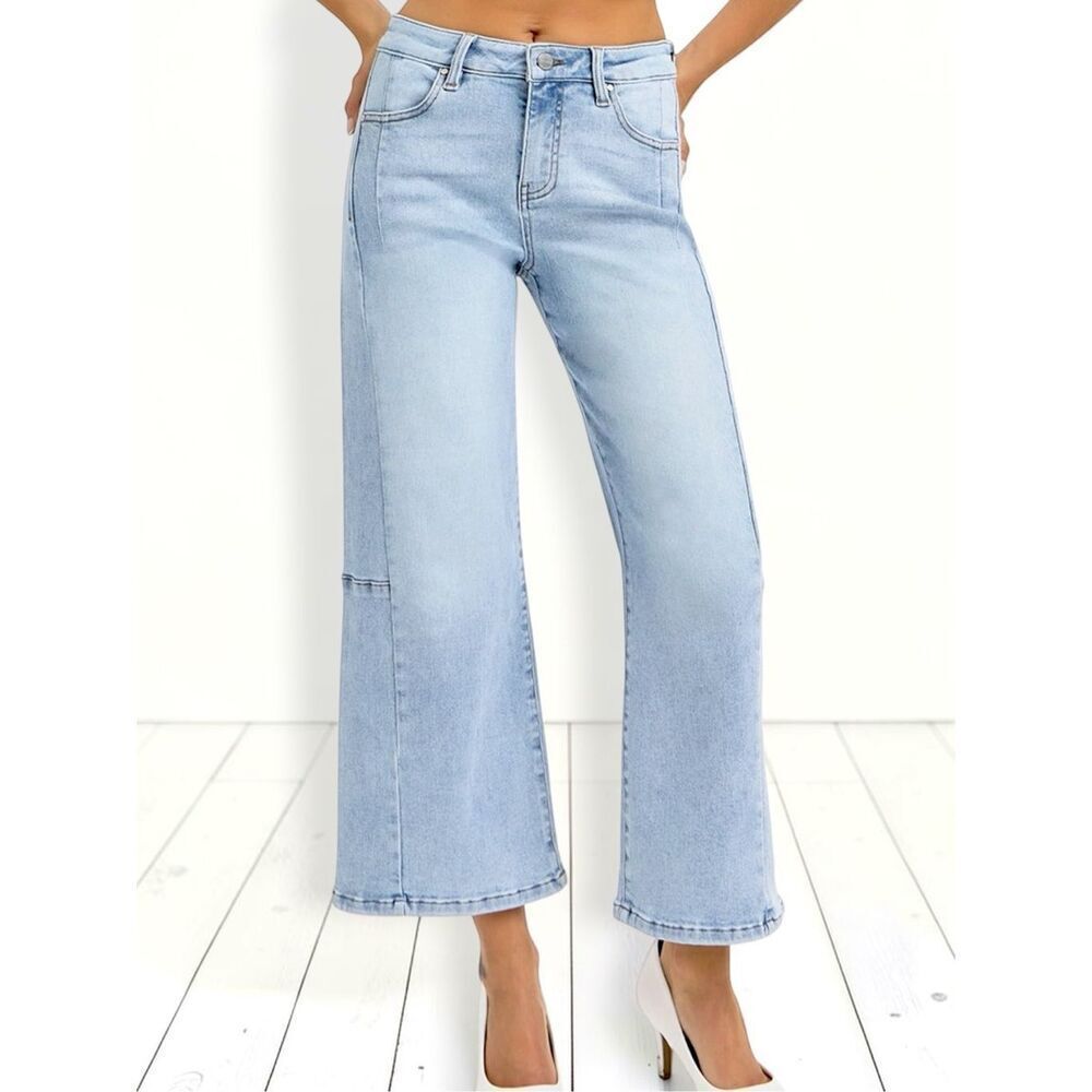 RISEN High Rise Light Wash Seamed Detail Wide Leg Crop Jeans 15/32 NWT